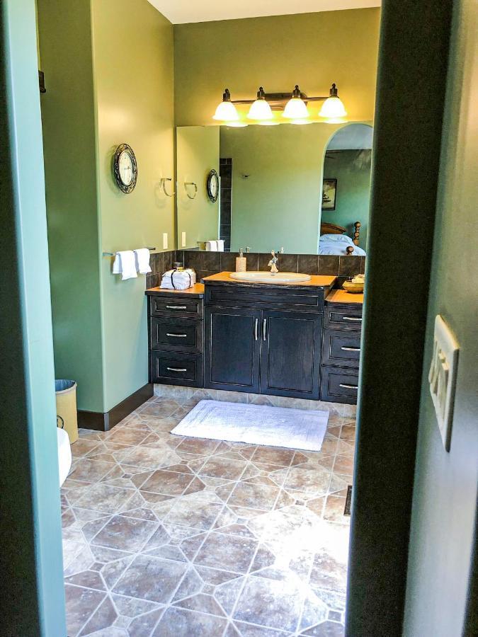 Wolf Creek Bed And Breakfast Ponoka Kültér fotó